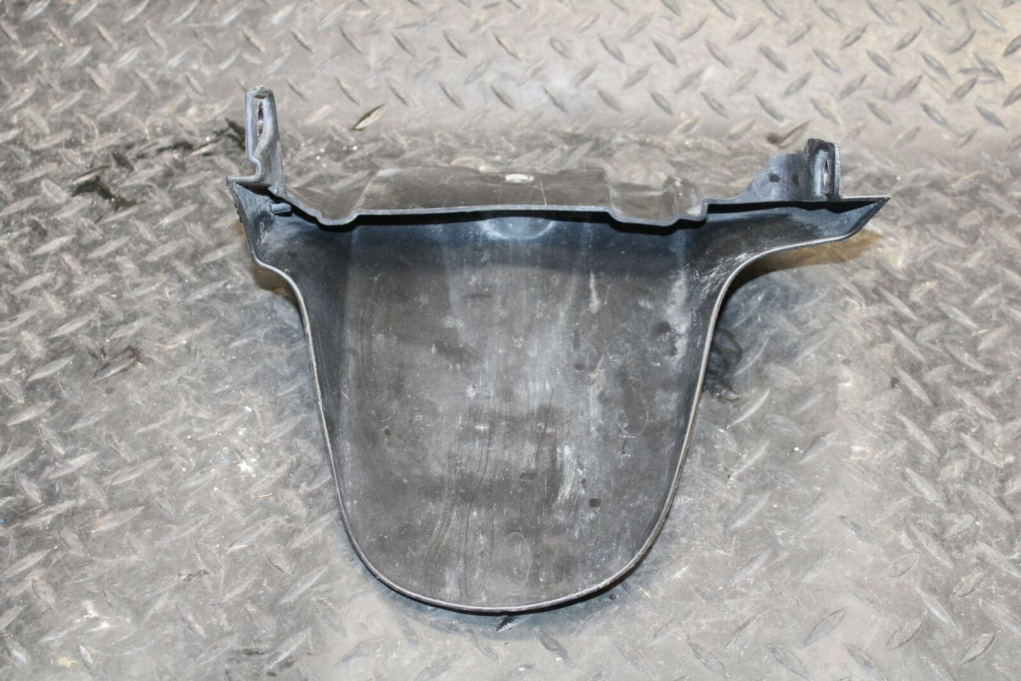 08-09 SUZUKI GSXR600 REAR BACK WHEEL TIRE HUGGER FENDER BB226