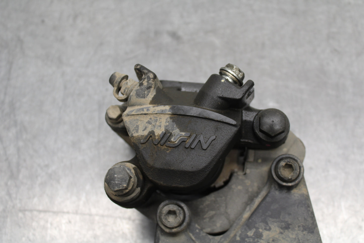 16-17 KAWASAKI VULCAN S 650 EN650 ABS REAR BRAKE CALIPER W MOUNT BRACKET  BB731