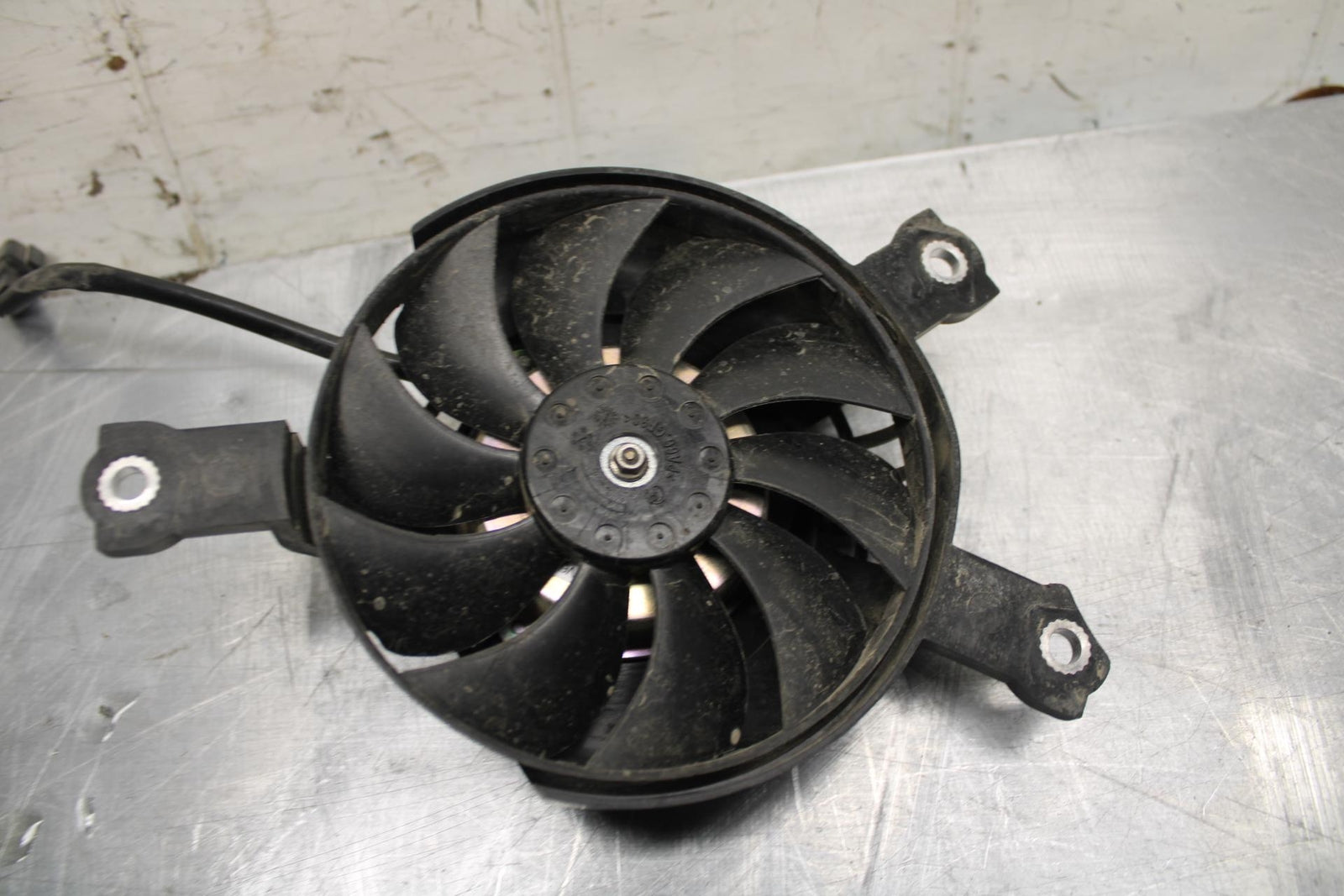 17-23 SUZUKI GSXR 250 GSX250RL8  RADIATOR MOTOR COOLER FAN RADIATER BB490