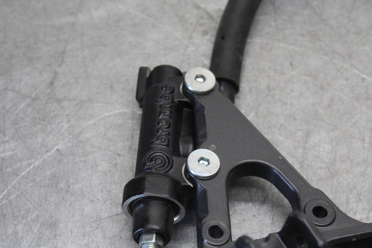 22-23 YAMAHA YZF R7 RIGHT REARSET REAR SET DRIVER FOOT PEG REST STOP BB583