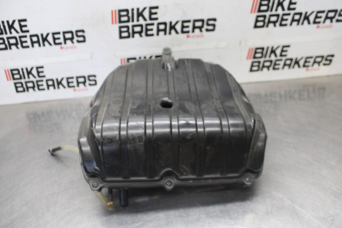 24-25 KAWASAKI NINJA ZX6R AIRBOX AIR INTAKE FILTER BOX BB939