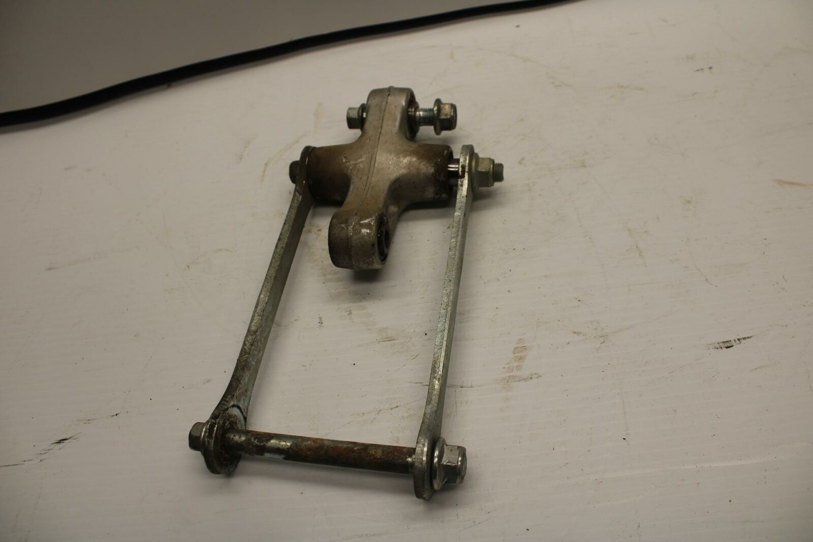 13-16 SUZUKI BANDIT 1250S ABS REAR DOGBONE SHOCK LINKAGE LINK BB238