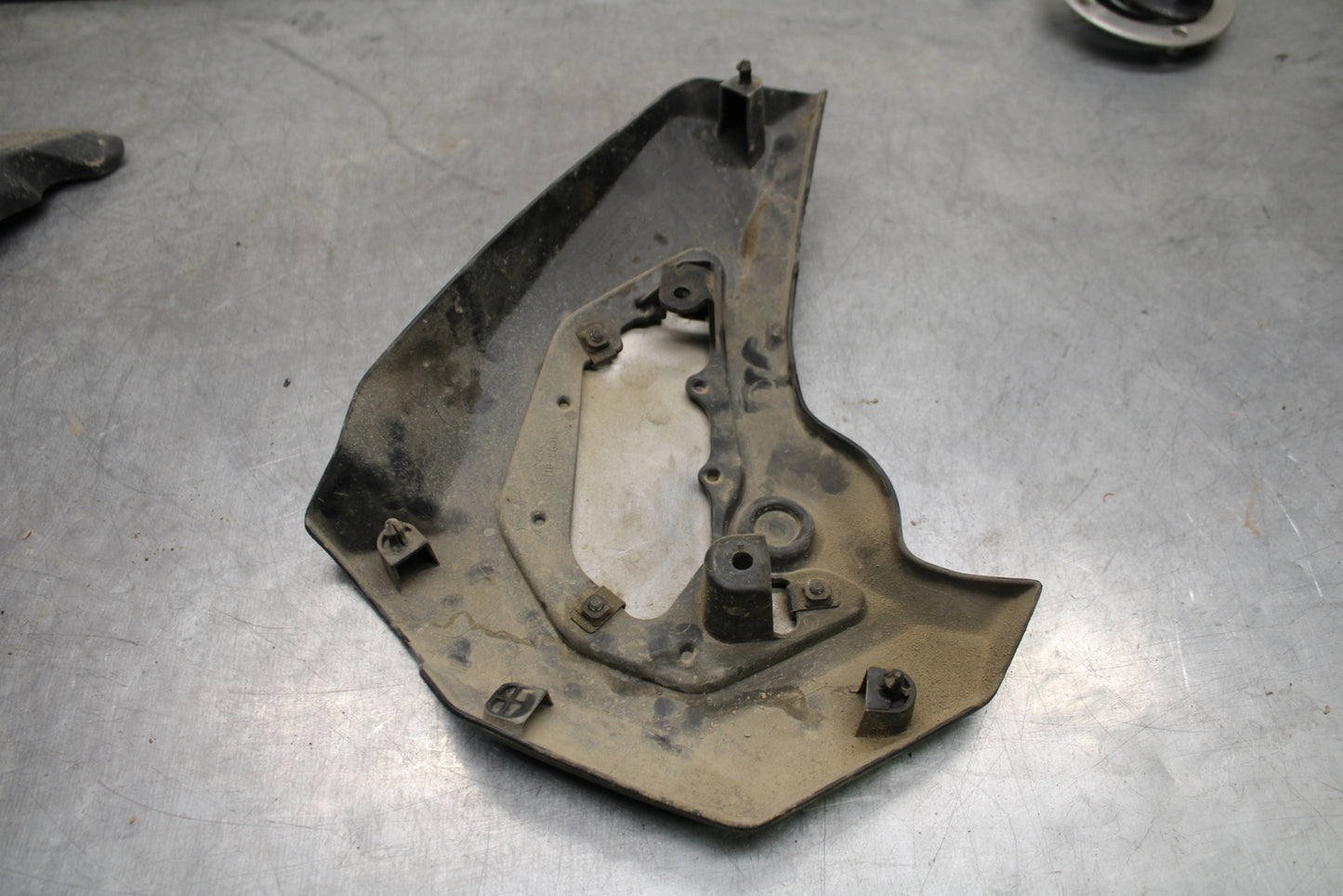 16-17 KAWASAKI VULCAN S 650 EN650 ABS ENGINE SIDE COVER PANEL COWL FAIRING BB731