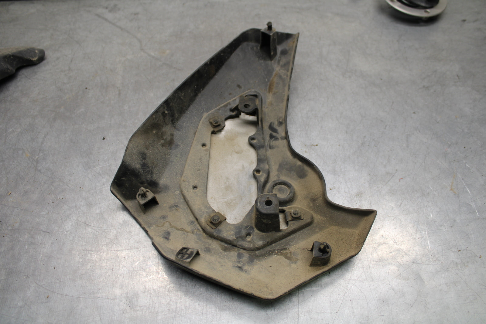 16-17 KAWASAKI VULCAN S 650 EN650 ABS ENGINE SIDE COVER PANEL COWL FAIRING BB731