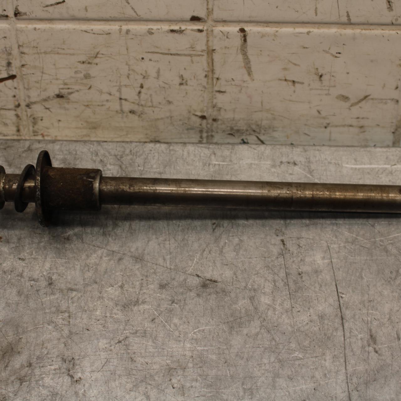 1982 Suzuki GS1100ES FRONT WHEEL RIM AXLE PIVOT BOLT BB55