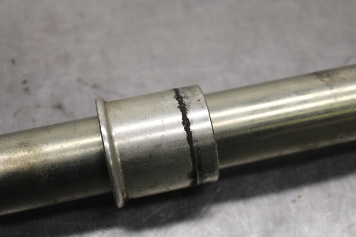 13-16 SUZUKI BANDIT 1250S ABS FRONT WHEEL RIM AXLE PIVOT BOLT BB134