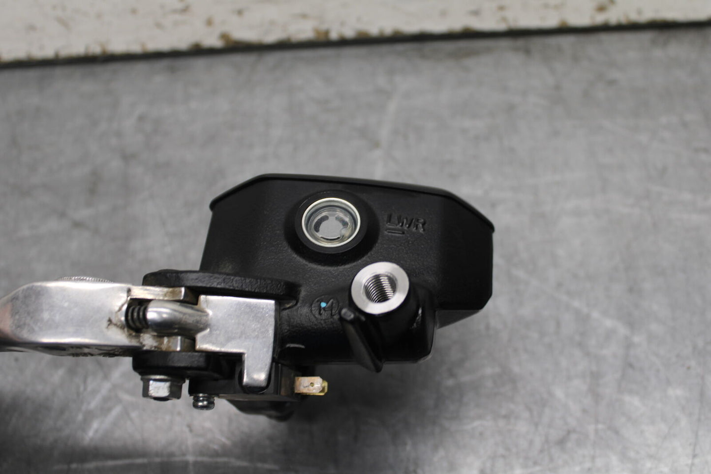 18-24 KAWASAKI NINJA 650 FRONT BRAKE MASTER CYLINDER w/ LEVER BB725