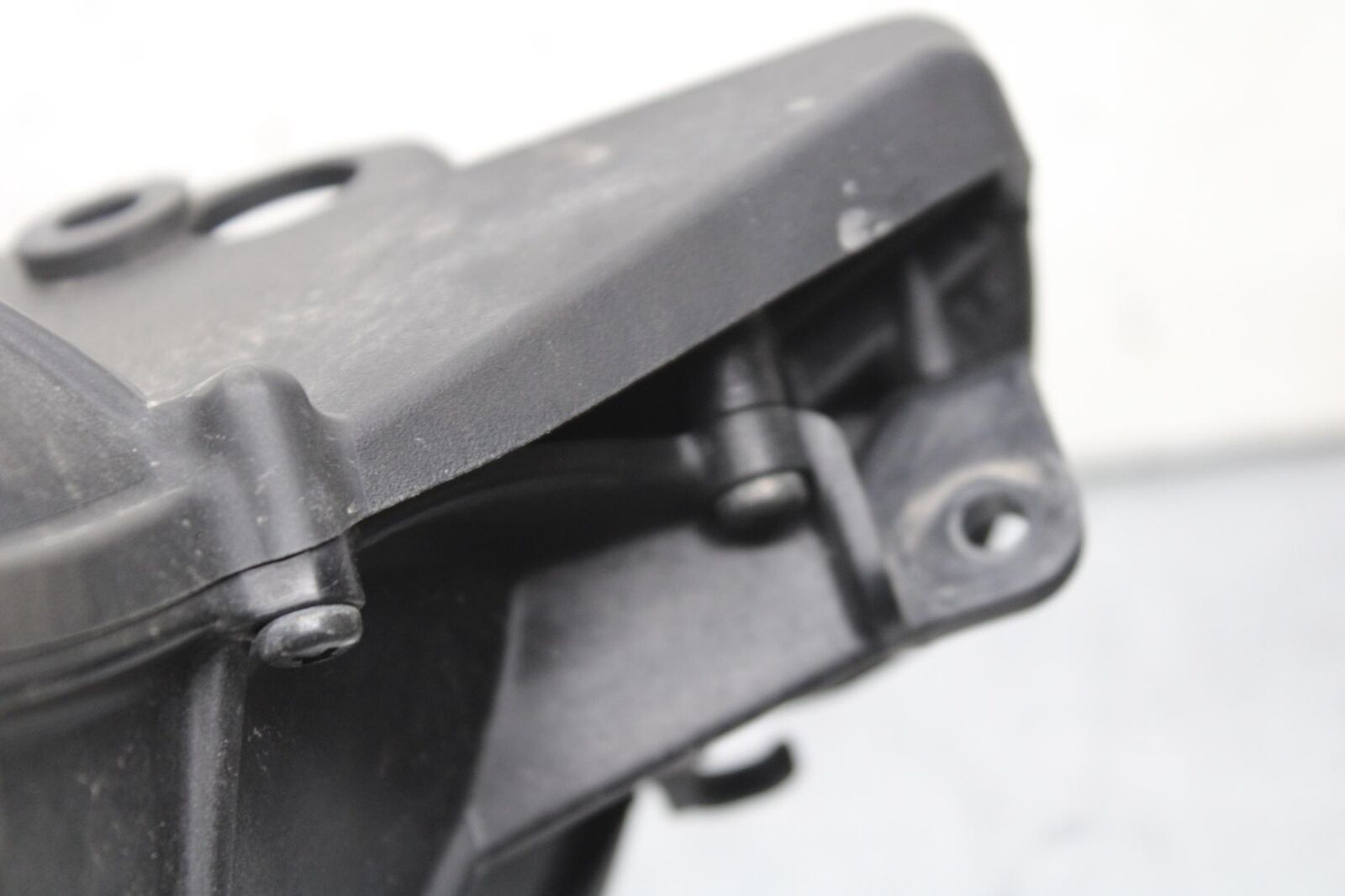 09-12 KAWASAKI NINJA ZX6R RAM AIR INTAKE TUBE DUCT BB640