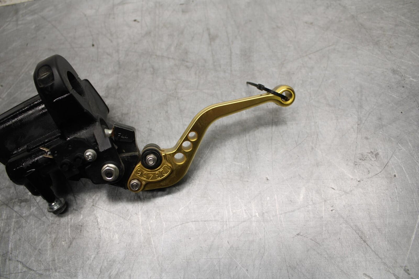 15-17 KAWASAKI EX 650 NINJA EX650 ABS FRONT BRAKE MASTER CYLINDER w/ LEVER BB494