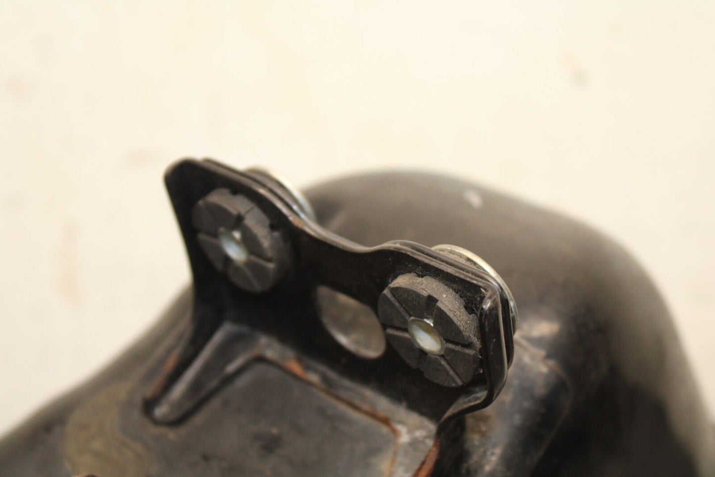04-12 HONDA ST1300A GAS TANK FUEL PETROL RESERVOIR BB669