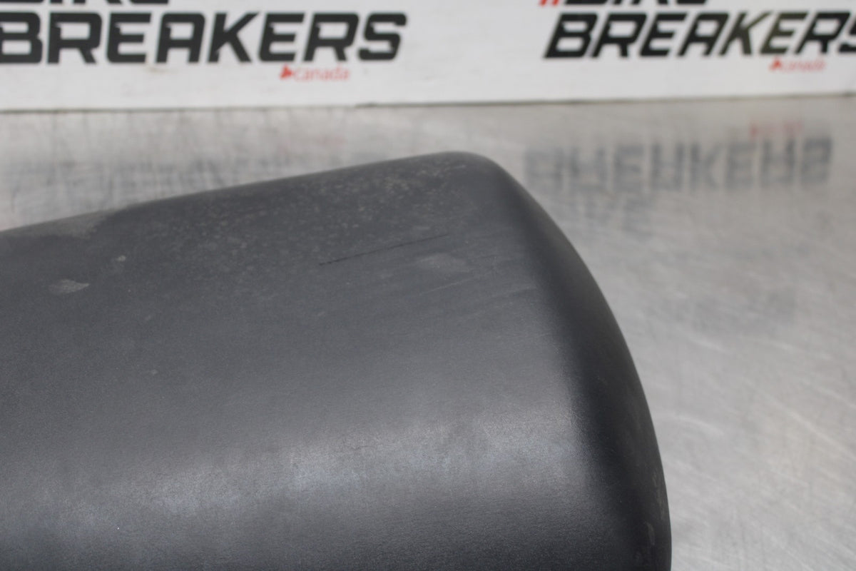 98 KAWASAKI NINJA ZX6 REAR BACK PASSENGER TANDEM SEAT PAD SADDLE PILLION BB870