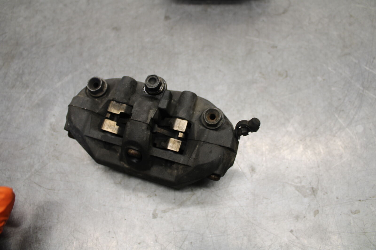 07-12 HONDA CBR600RR RIGHT LEFT FRONT BRAKE CALIPER SET PAIR CALIPERS BB672