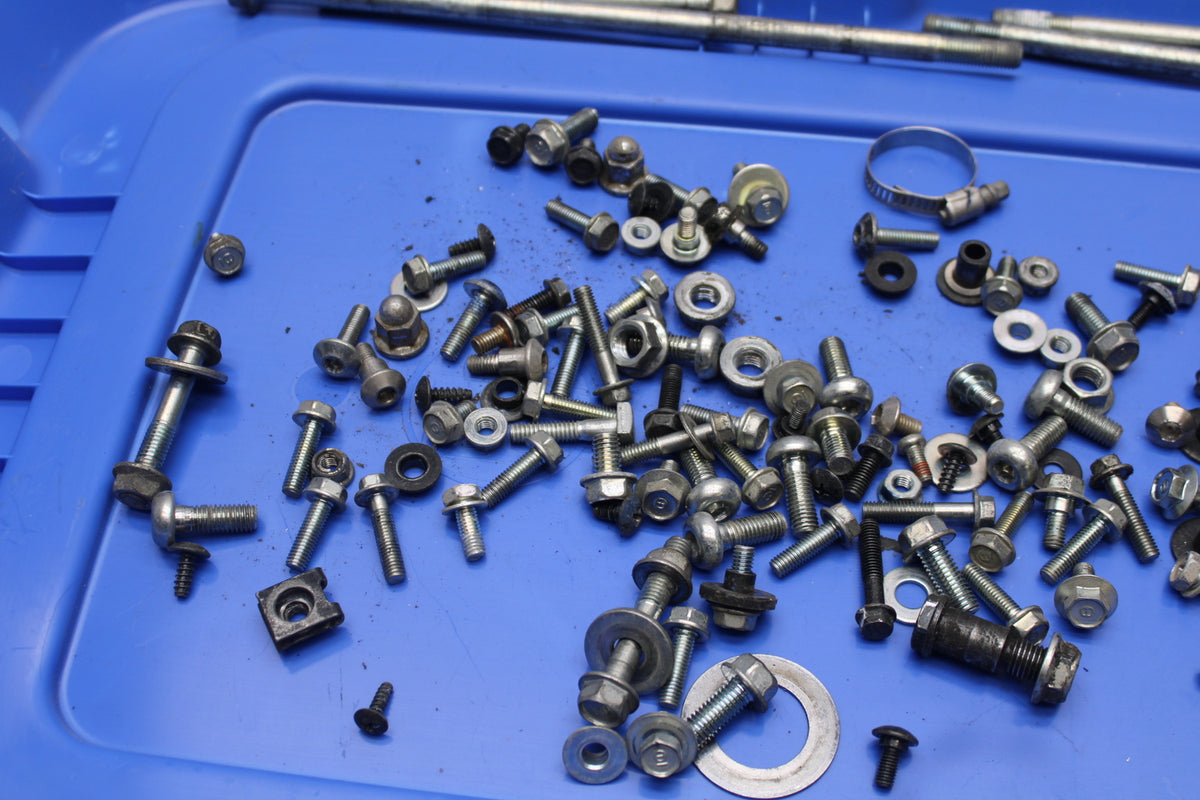 15-16 HONDA CB300F MOUNTING BOLTS HARDWARE MOTOR SCREWS BB150