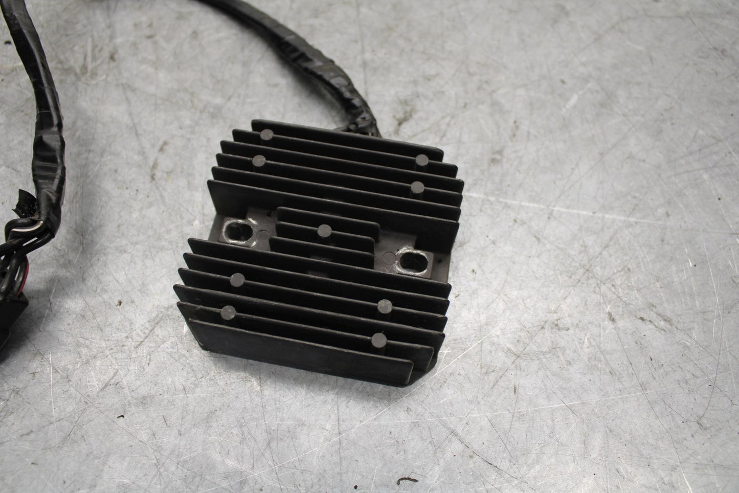 1997 Suzuki GSXR750 RECTIFIER VOLTAGE REGULATOR BB527