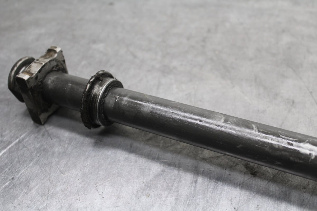 06-07 HONDA CBR1000RR REAR AXLE BACK WHEEL RIM PIVOT BOLT AXEL BB756