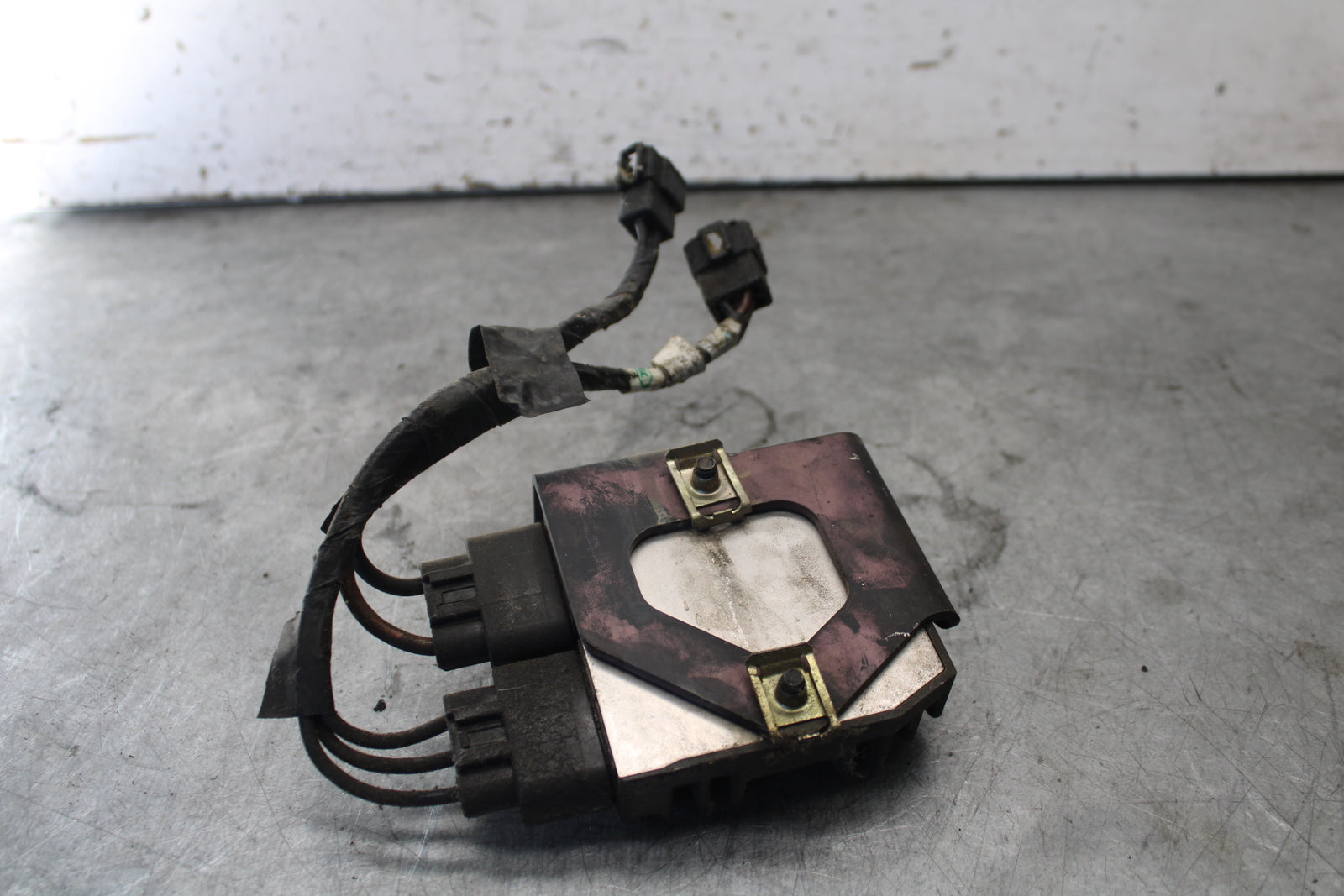 07-08 TRIUMPH DAYTONA 675 RECTIFIER VOLTAGE REGULATOR BB685