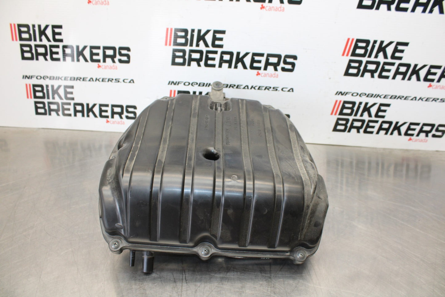 21-23 KAWASAKI NINJA ZX6R AIRBOX AIR INTAKE FILTER BOX BB179