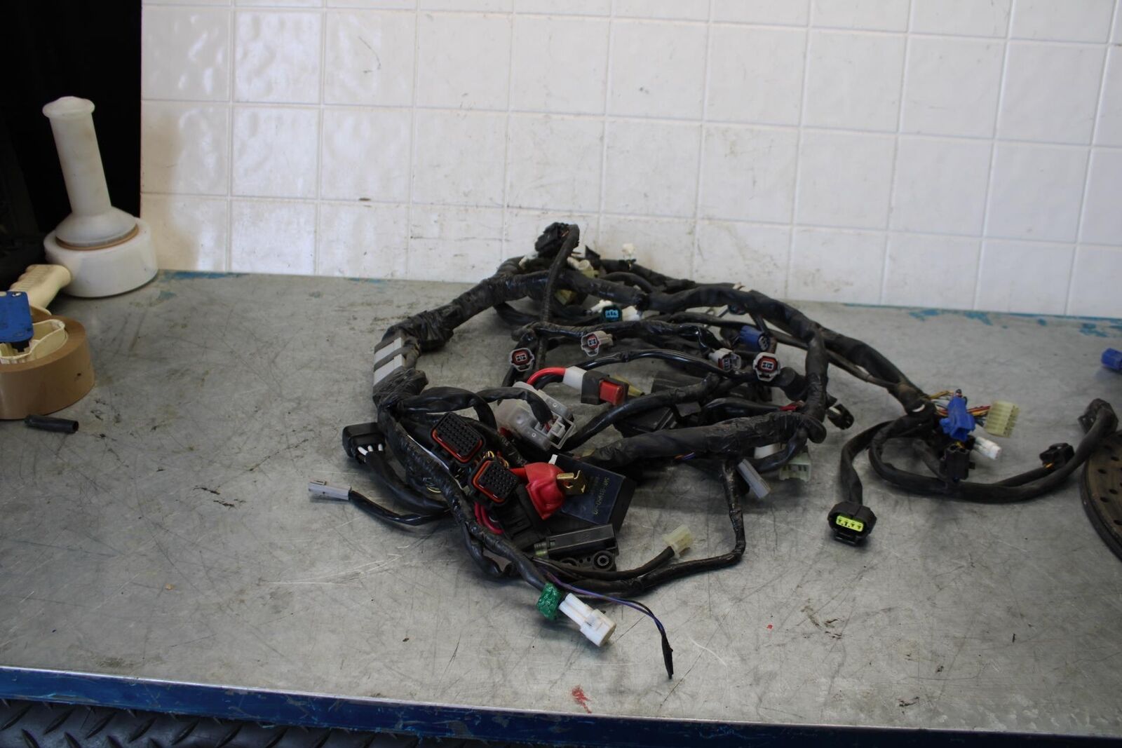 08-16 YAMAHA YZF R6 MAIN ENGINE WIRING HARNESS MOTOR WIRE LOOM BB431