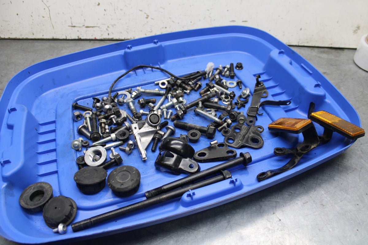 17-24 YAMAHA BOLT XVS950 MOUNTING BOLTS HARDWARE MOTOR SCREWS BB729