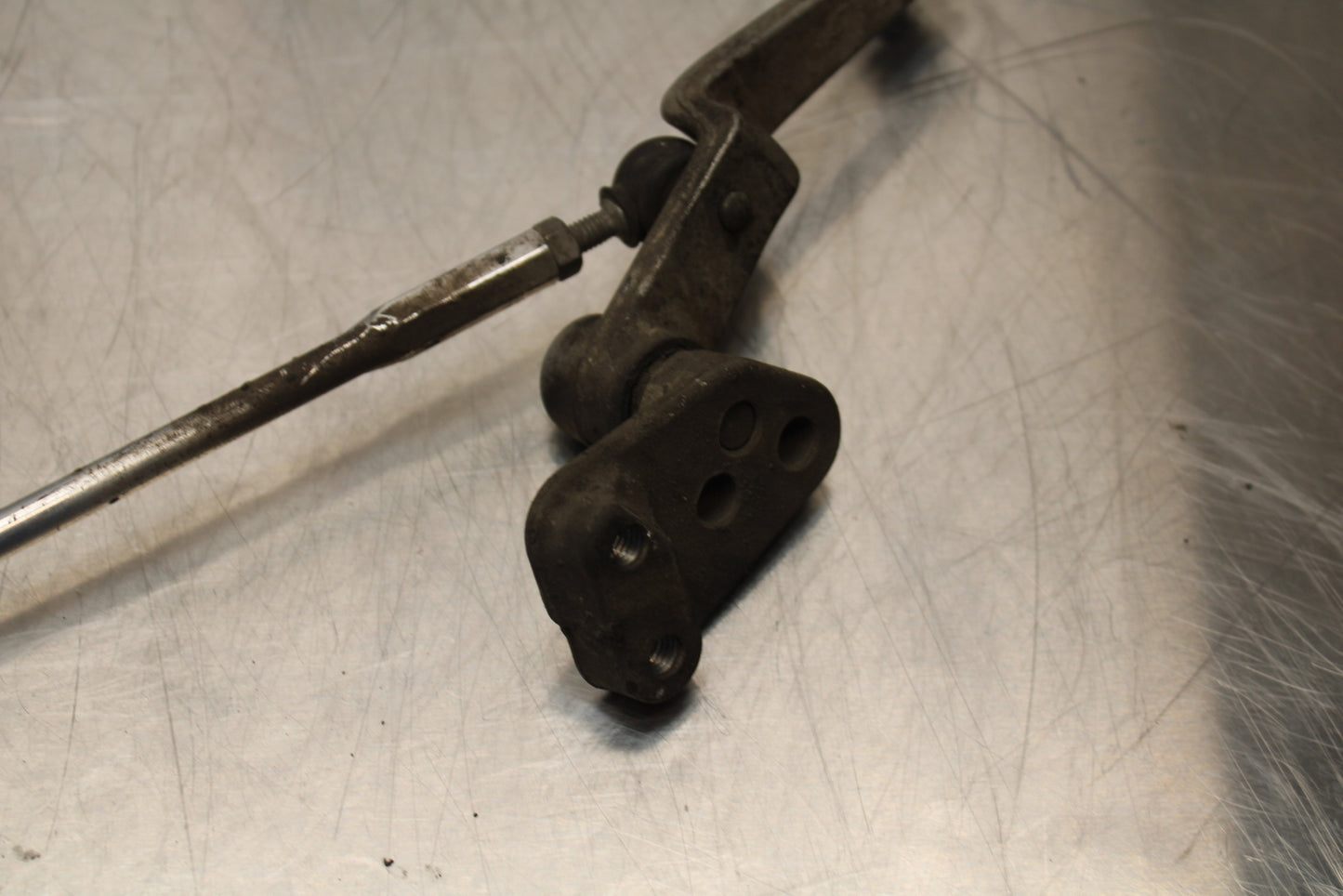 11 SUZUKI GSXR1000 SHIFTER LINKAGE SHIFT LINK PEDAL BB142