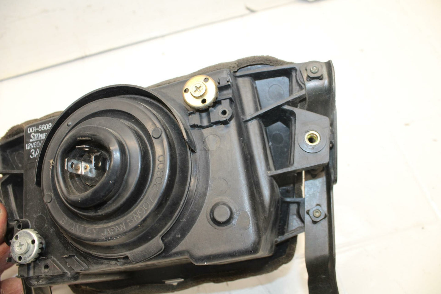 97-00 SUZUKI BANDIT 1200 FRONT HEADLIGHT HEAD LIGHT LAMP BB08
