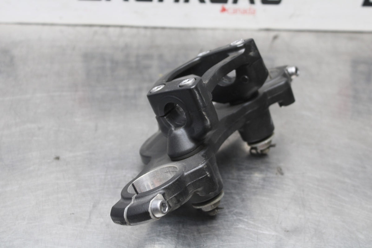 12 KAWASAKI NINJA 650 EX650E FORKS UPPER TRIPLE TREE CLAMP BB926