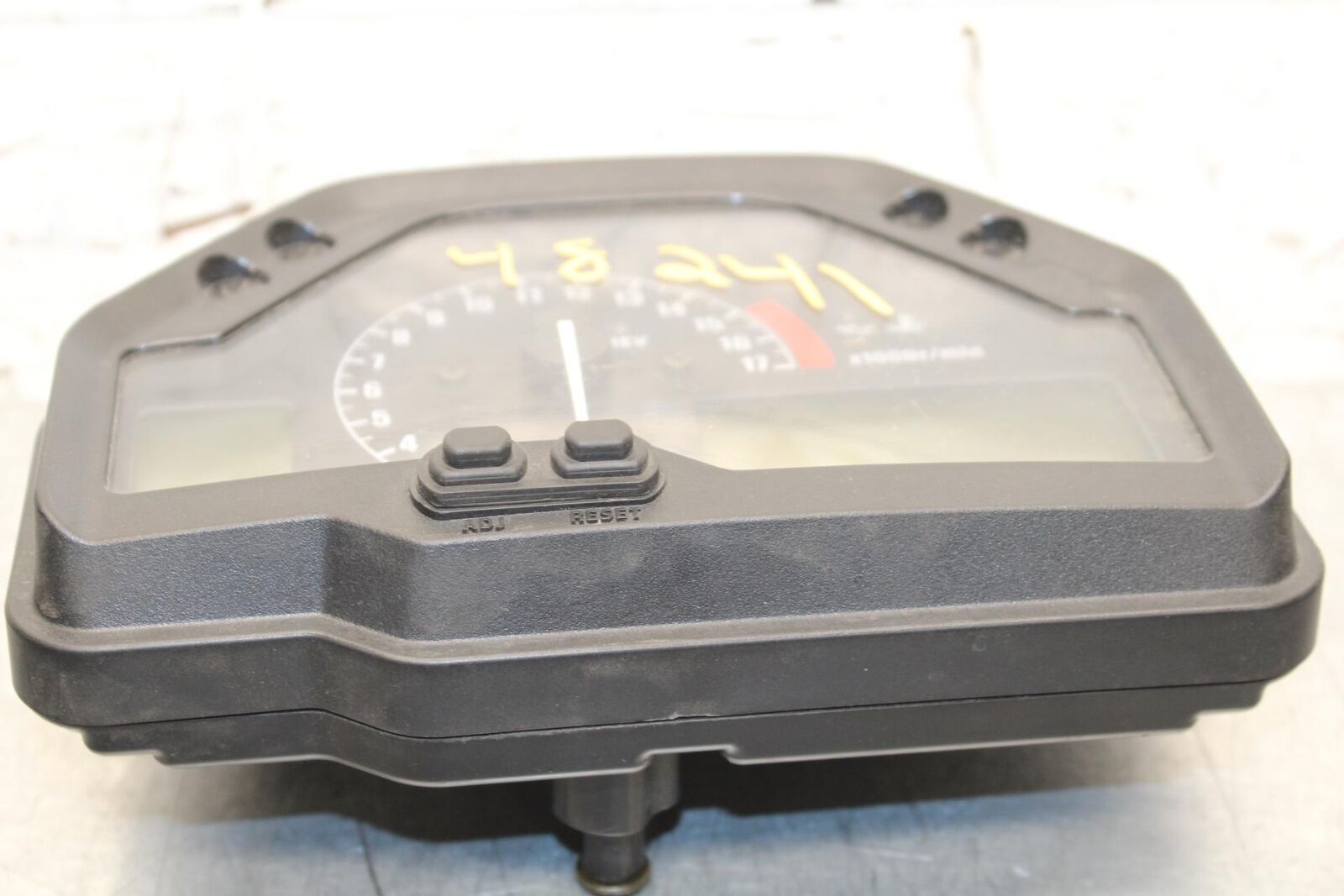 2006 Honda CBR600RR SPEEDO TACH GAUGES DISPLAY CLUSTER SPEEDOMETER  BB63