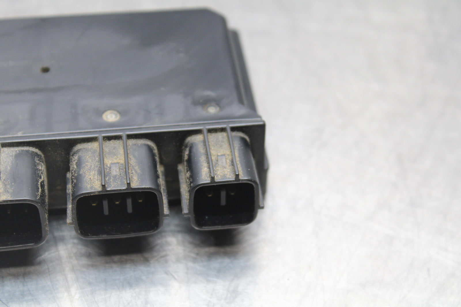 04-05 KAWASAKI NINJA ZX10R RELAY ASSEMBLY BOX BB163