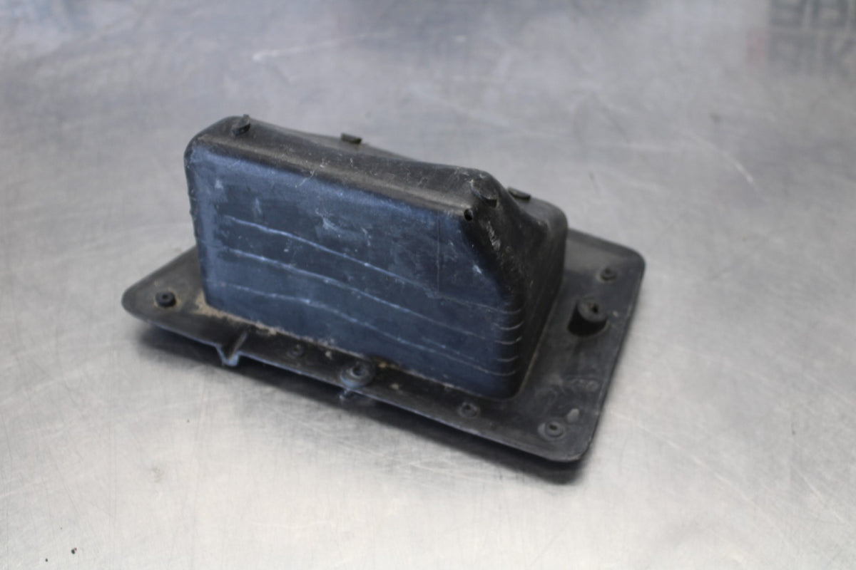 88-00 HONDA GOLDWING 1500 FRONT CARGO COMPARTMENT BB883