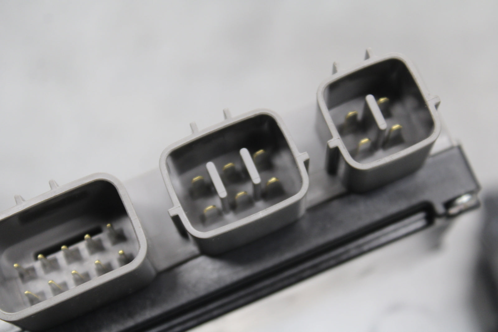 24 KAWASAKI NINJA 500 ABS RELAY ASSEMBLY FUSE BOX SET BB730