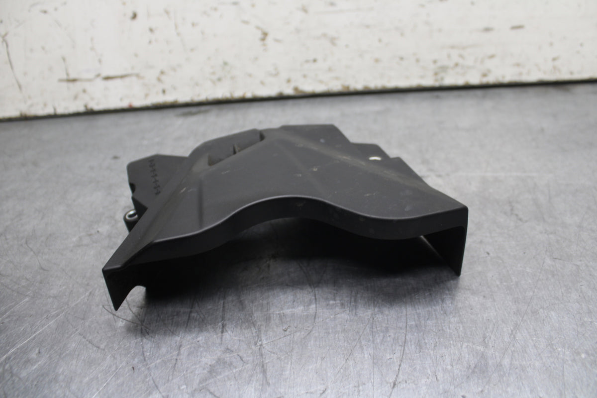 15-17 YAMAHA YZF R3 ENGINE SPROCKET COVER BB111