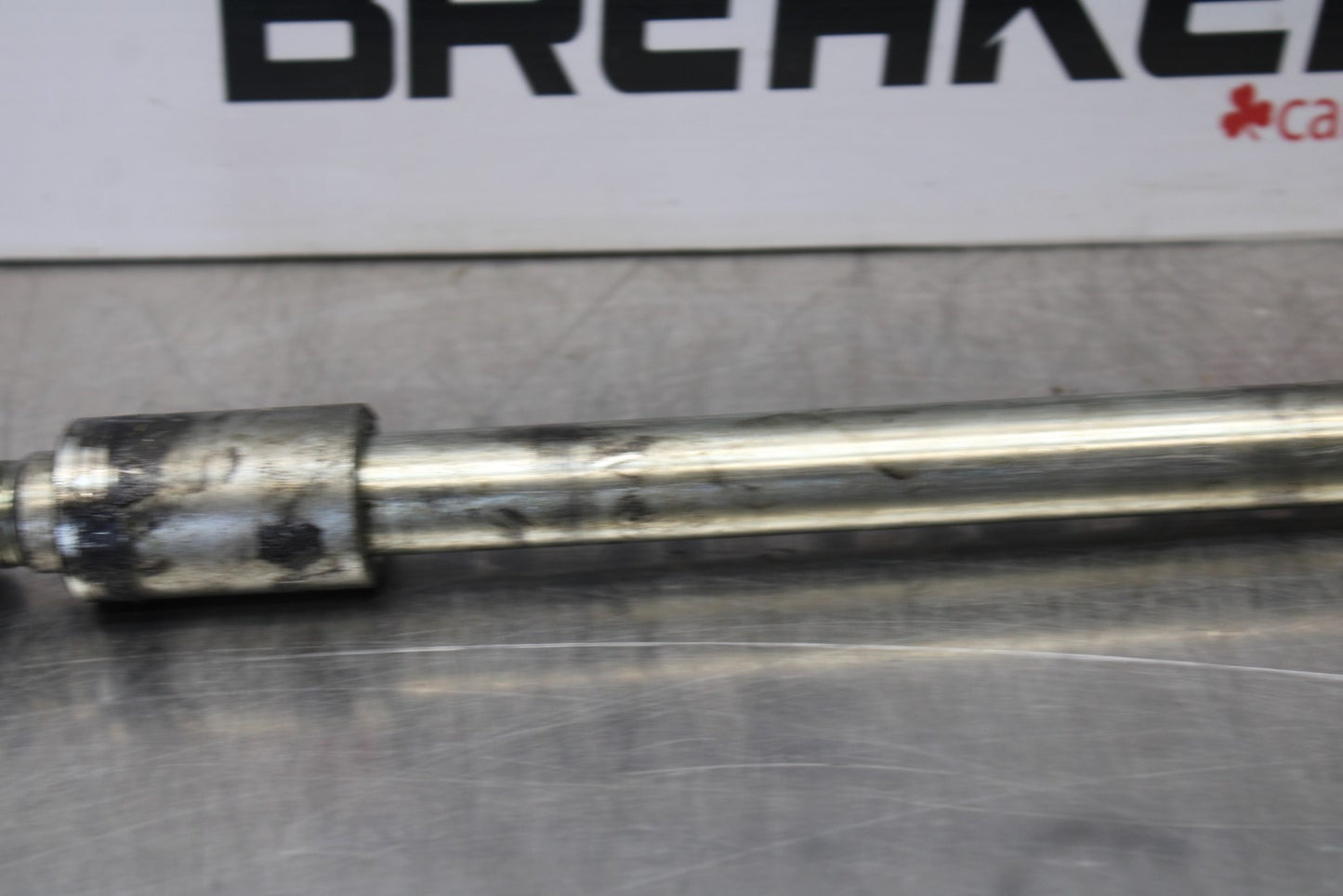 03-08 KAWASAKI VULCAN 1600 FRONT WHEEL RIM AXLE PIVOT BOLT BB196