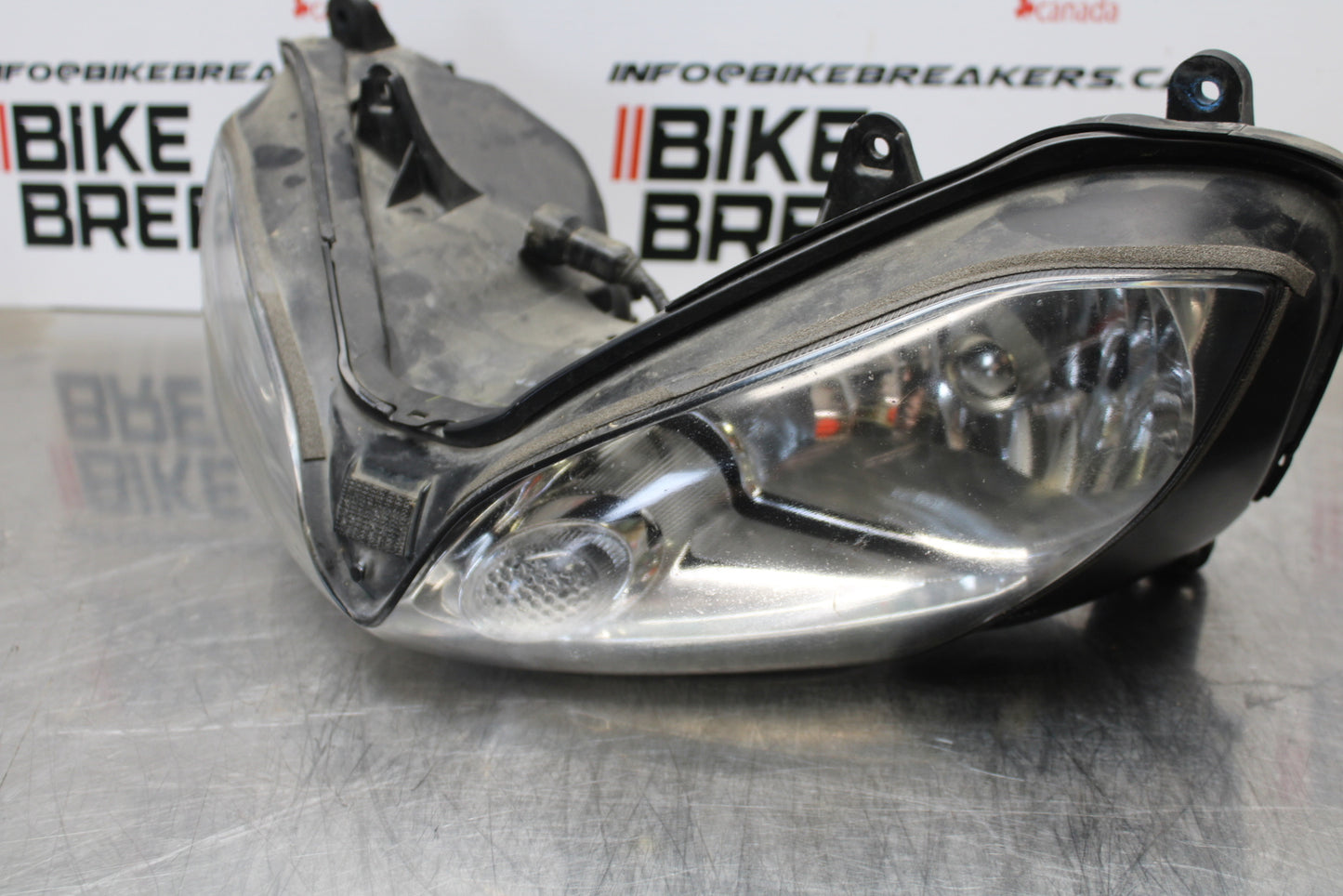 04-05 KAWASAKI NINJA ZX10R FRONT HEADLIGHT HEAD LIGHT LAMP BB163