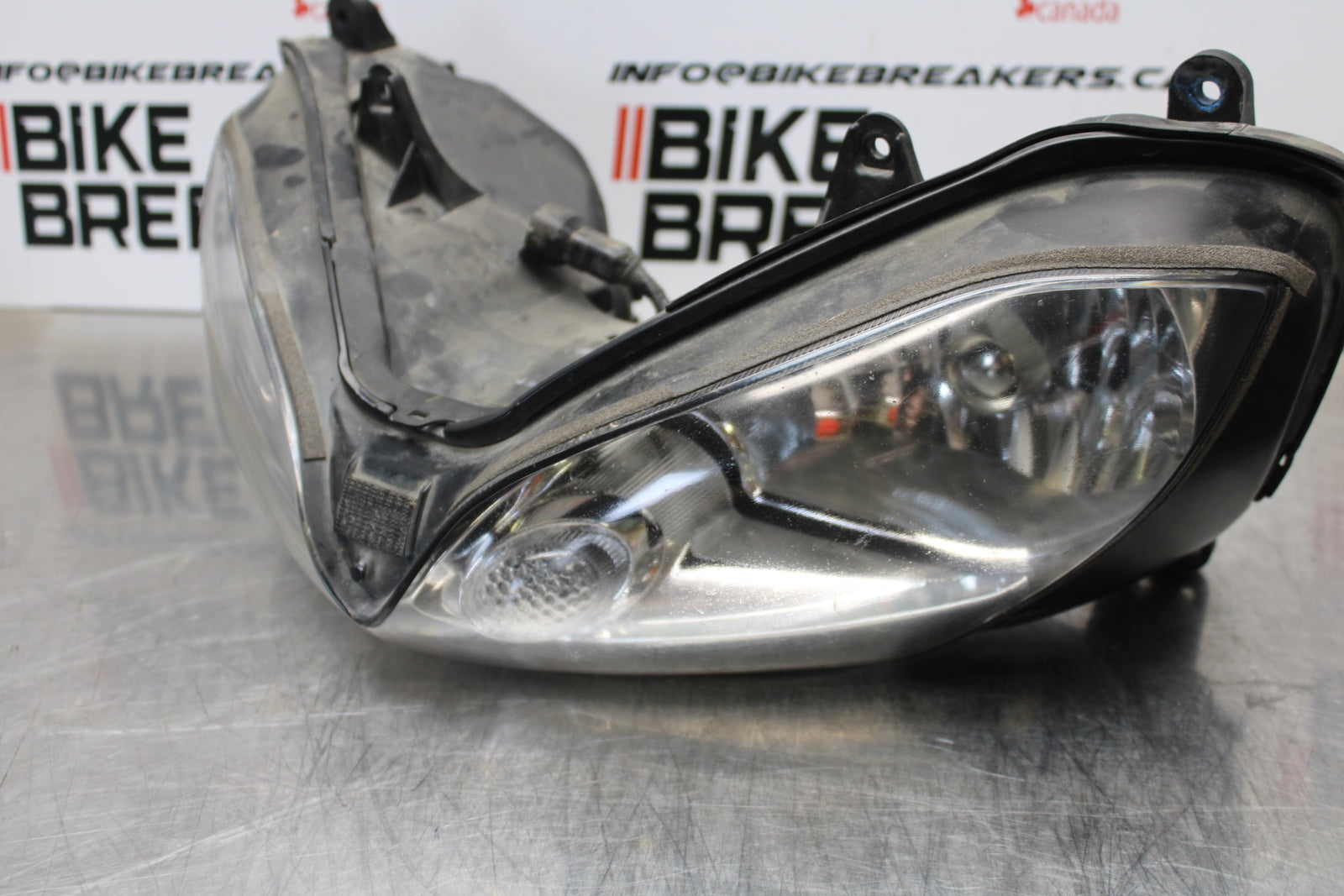 04-05 KAWASAKI NINJA ZX10R FRONT HEADLIGHT HEAD LIGHT LAMP BB163