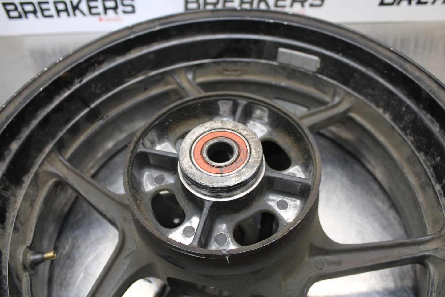 04-05 KAWASAKI NINJA ZX10R REAR WHEEL BACK RIM & ROTOR BB163