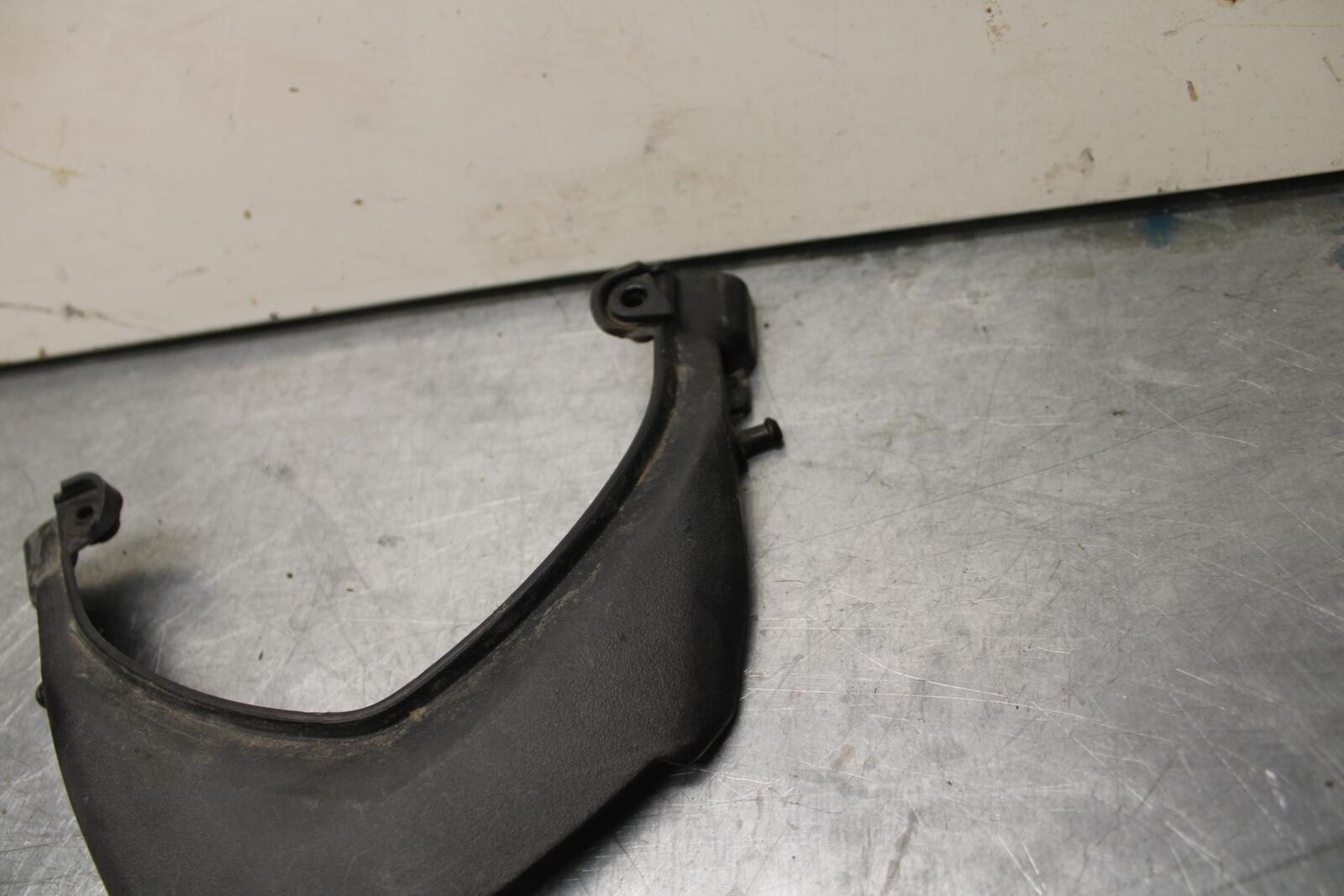 08-12 KAWASAKI NINJA 250R EX250J REAR TAILLIGHT BRAKE LIGHT TRIM BB612