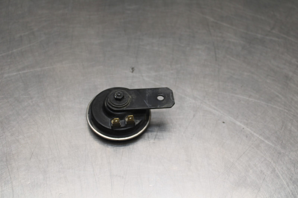 18-26 KAWASAKI Z400 HORN SIGNAL BB852