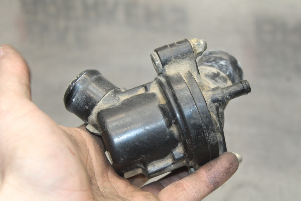 07 YAMAHA YZF R1 THERMOSTAT W HOUSING ASSEMBLY BB826
