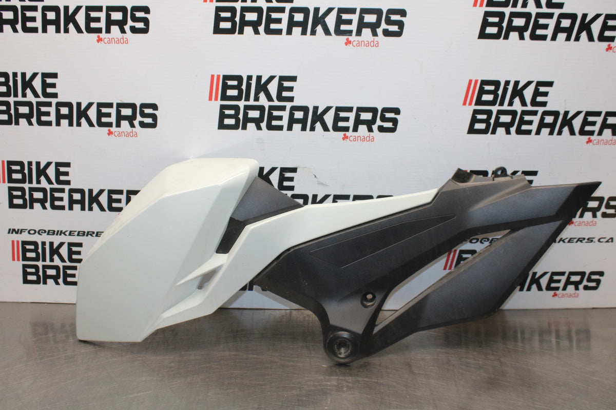 18-26 KAWASAKI Z400 LEFT LOWER MID UPPER SIDE FAIRING COWL BB852