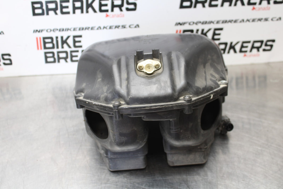 01-06 HONDA CBR600F4I AIRBOX AIR INTAKE FILTER BOX BB185
