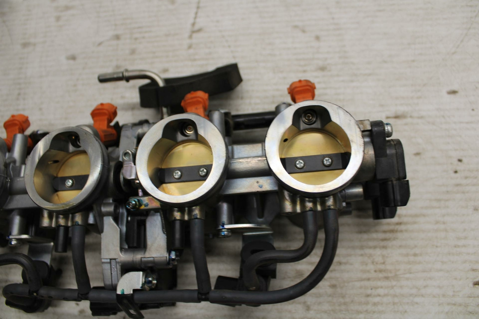 13-18 KAWASAKI NINJA ZX6R MAIN FUEL INJECTORS / THROTTLE BODIES BB304