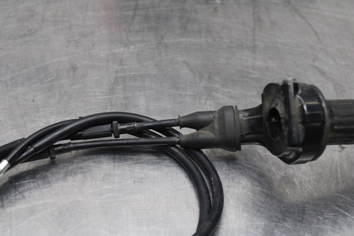 98 KAWASAKI NINJA ZX6 THROTTLE CABLE HOUSING & CABLES LINES BB870