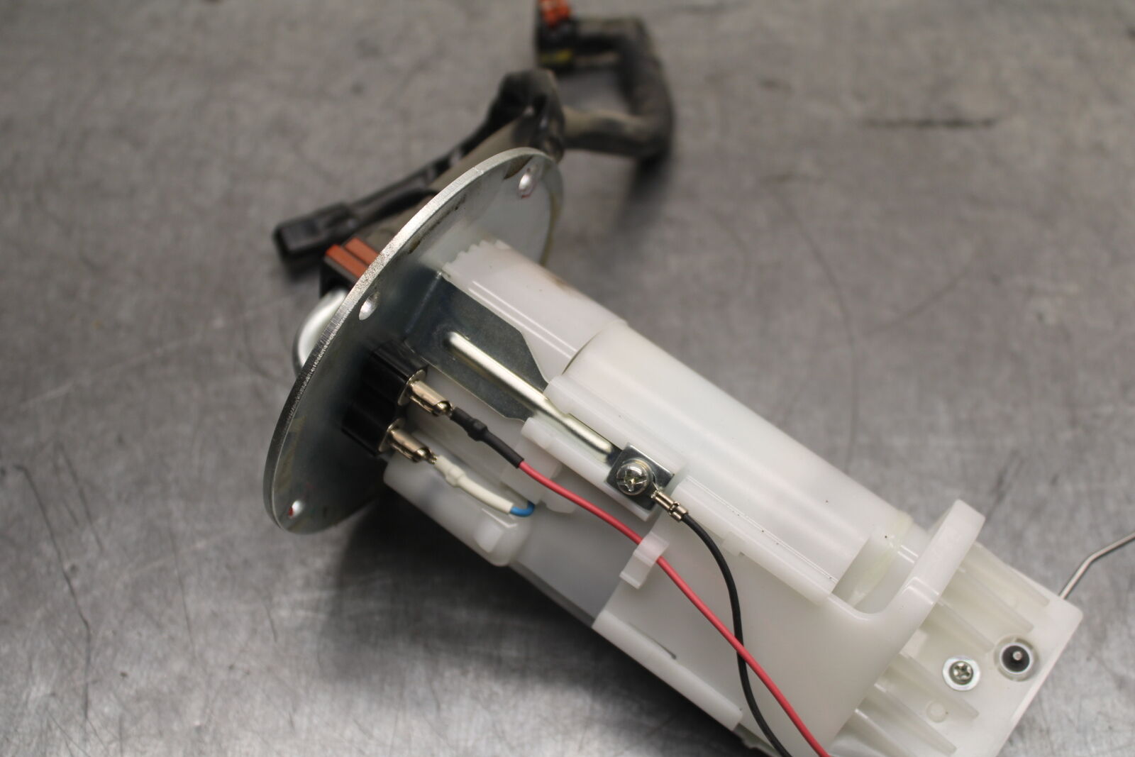 18-23 KAWASAKI NINJA 400 EX400 ABS FUEL PUMP GAS PETROL SENDER UNIT BB747