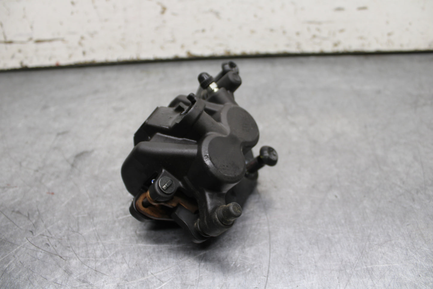 19-24 YAMAHA R3 RIGHT FRONT BRAKE CALIPER BB736