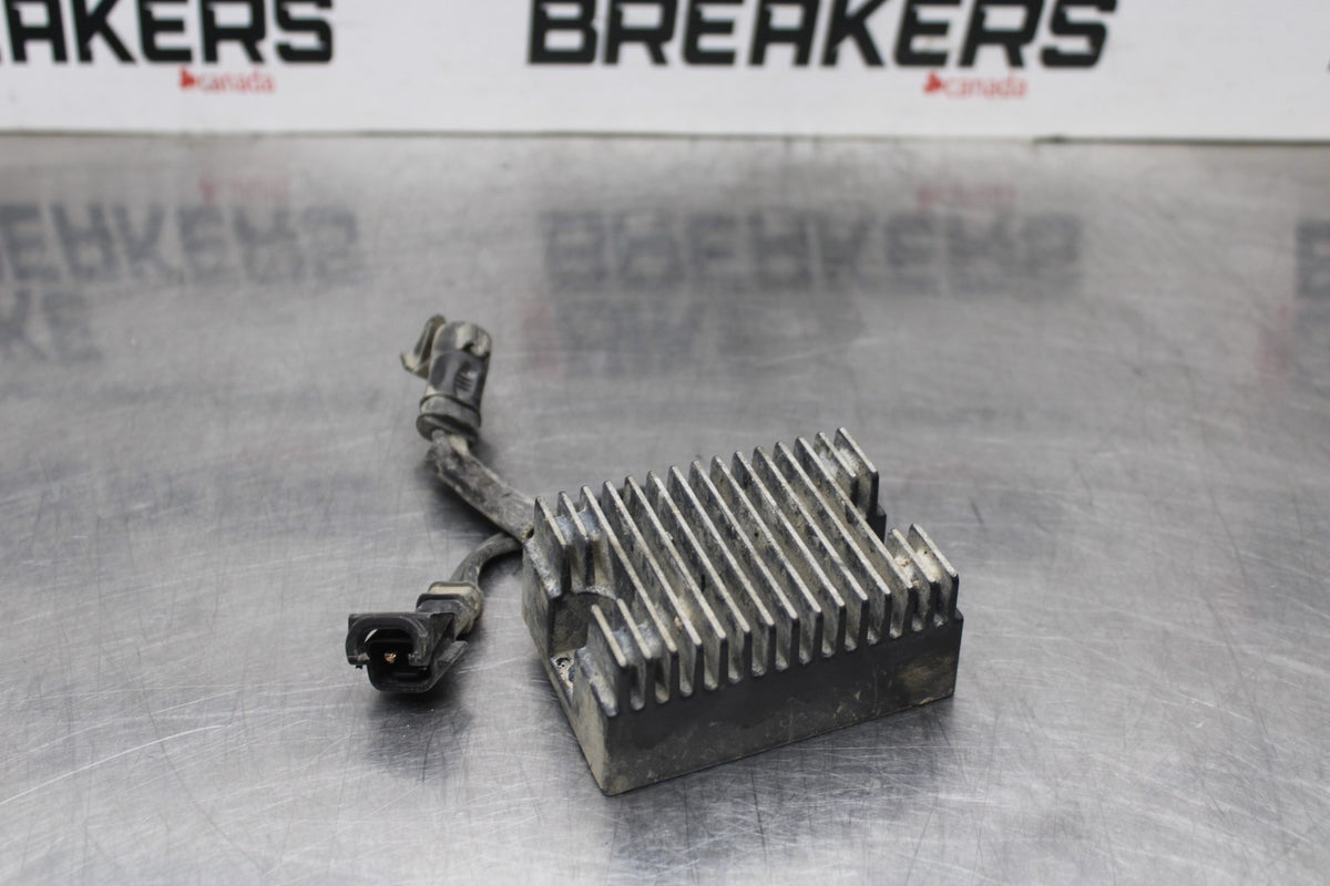 07 HARLEY-DAVIDSON SPORTSTER 1200 XL1200C RECTIFIER VOLTAGE REGULATOR  BB833