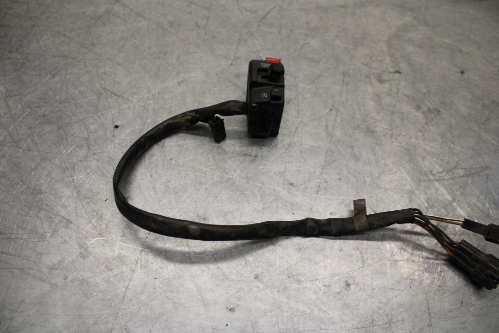 11-15 KAWASAKI ZX1000R RIGHT CLIP ON HANDLE KILL OFF START SWITCH SWITCHES BB445