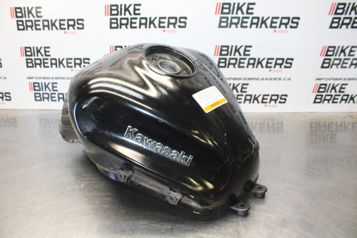 22 KAWASAKI NINJA 1000SX GAS TANK FUEL CELL PETROL RESERVOIR BB780
