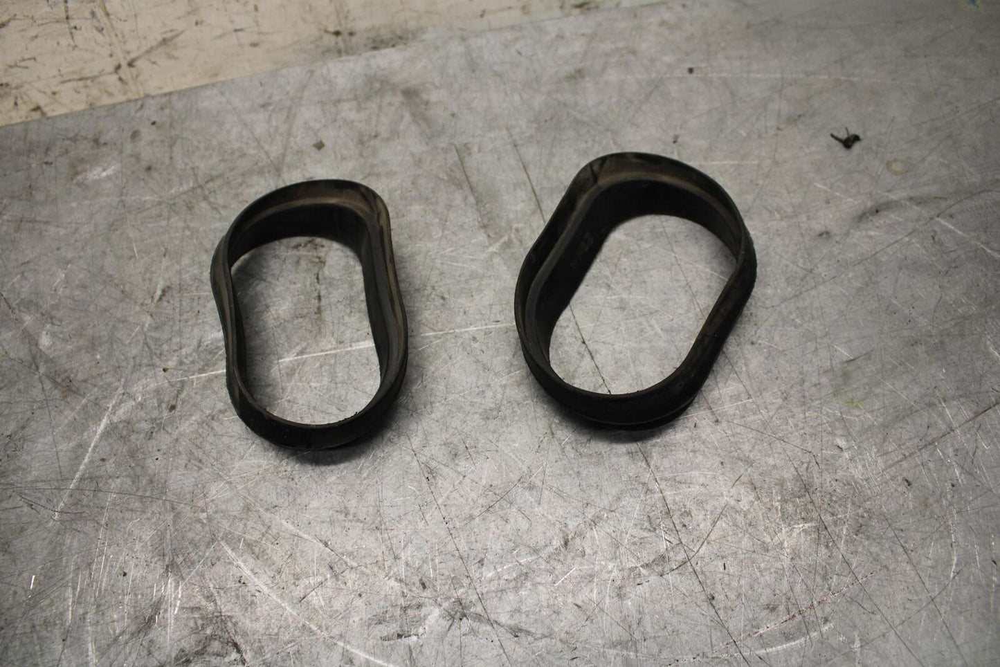 2007 Suzuki GSXR1000 RIGHT LEFT AIR INTAKE DUCT SEALS RUBBER BB44
