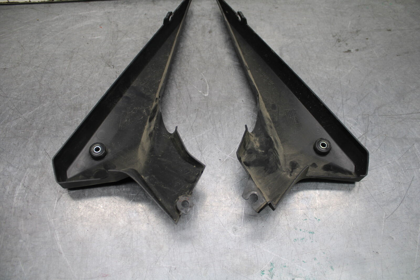 09-15 YAMAHA FZ6R RIGHT LEFT SIDE SEAT PANELS TRIMS COWLS FAIRINGS COVER BB719 