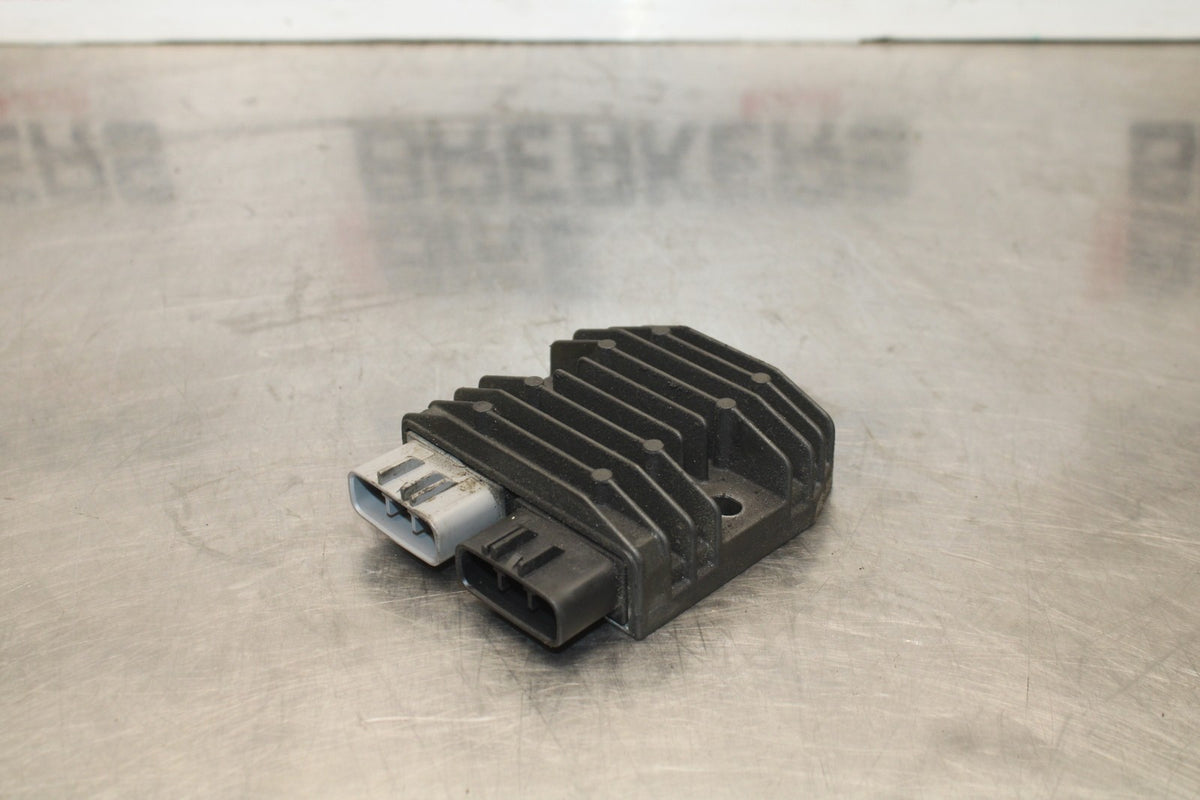 04-05 KAWASAKI NINJA ZX10R RECTIFIER VOLTAGE REGULATOR BB931
